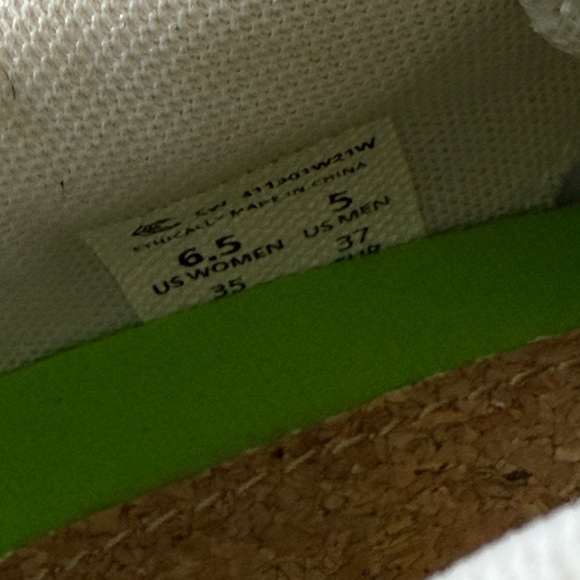 Cariuma Salvas White and Black leather Sneakers, 6.5 - Picture 9 of 9